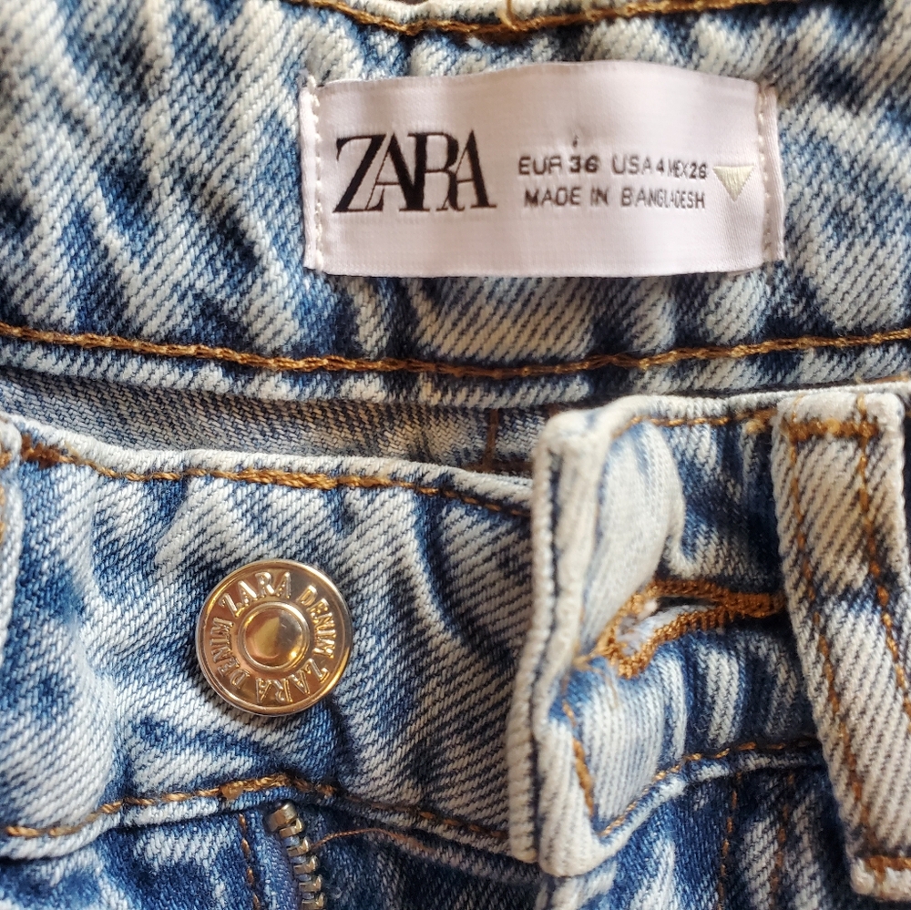 Jeans - Picture 3 of 3